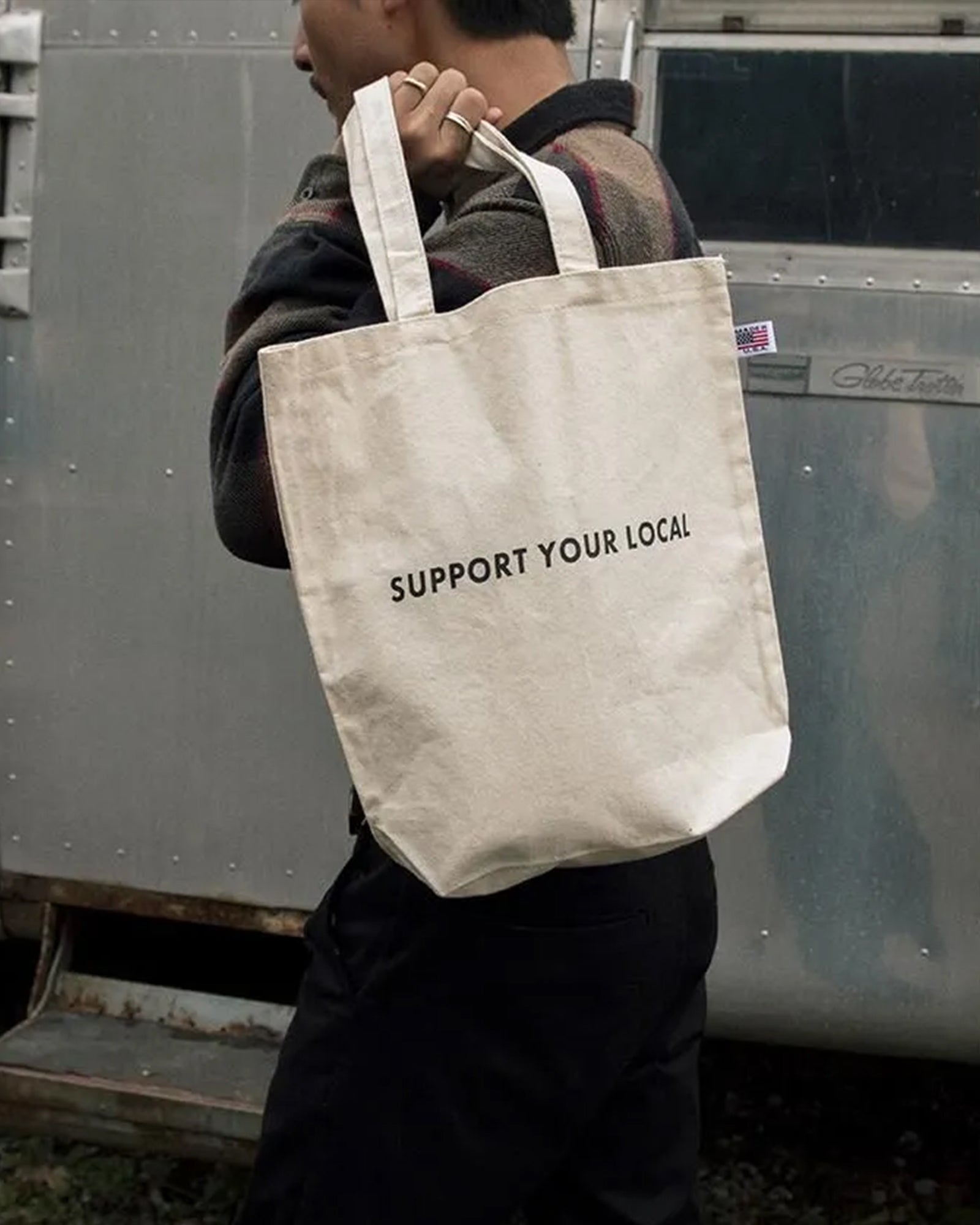 トートバッグ LOGO TOTE BAG Logo Print Tote Bag - MISTREASS