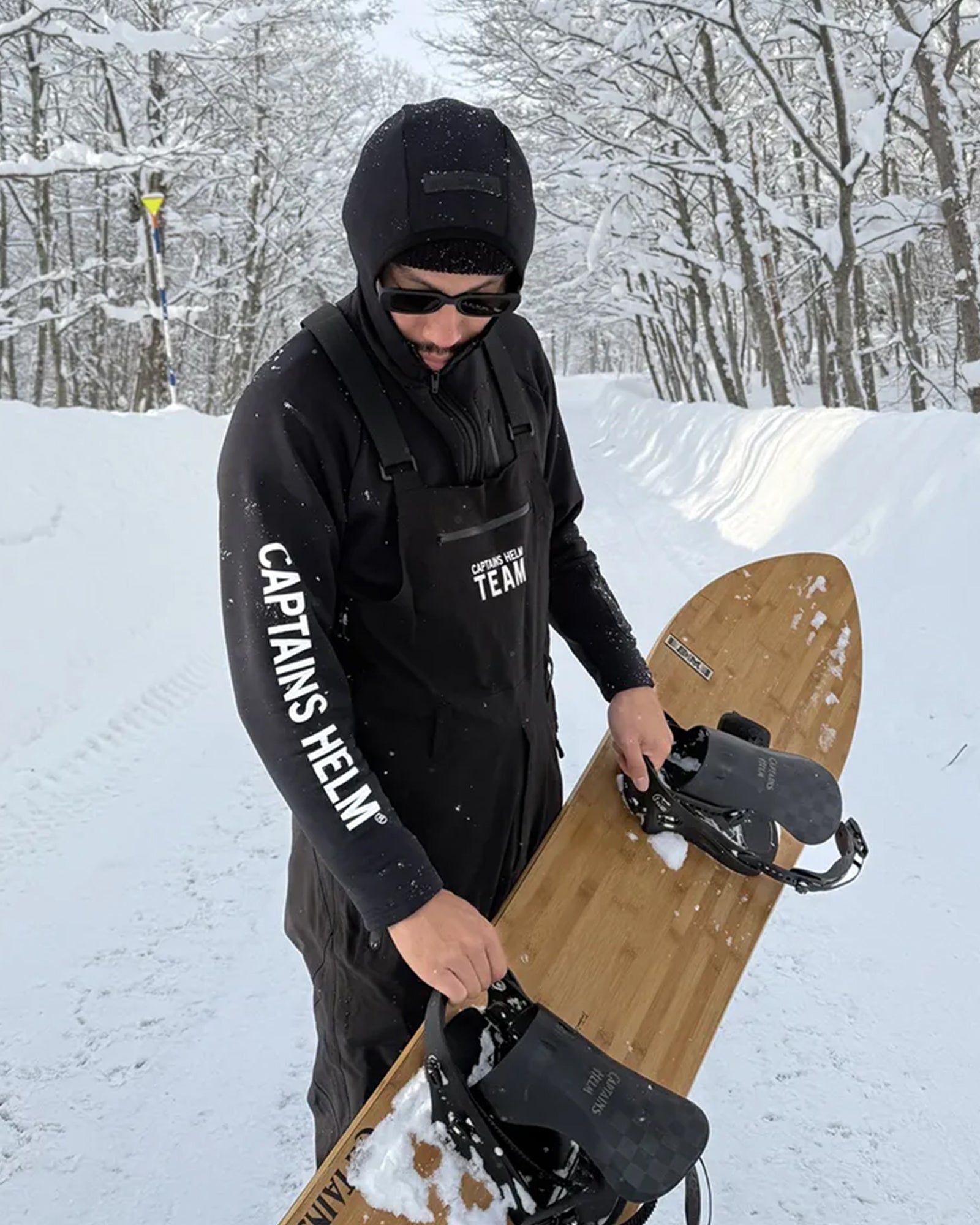 【CAPTAINS HELM 】W-S 2nd LAYERTECHHOODIE W-S 2nd LAYER TECH HOODIE – CAPTAINS HELM