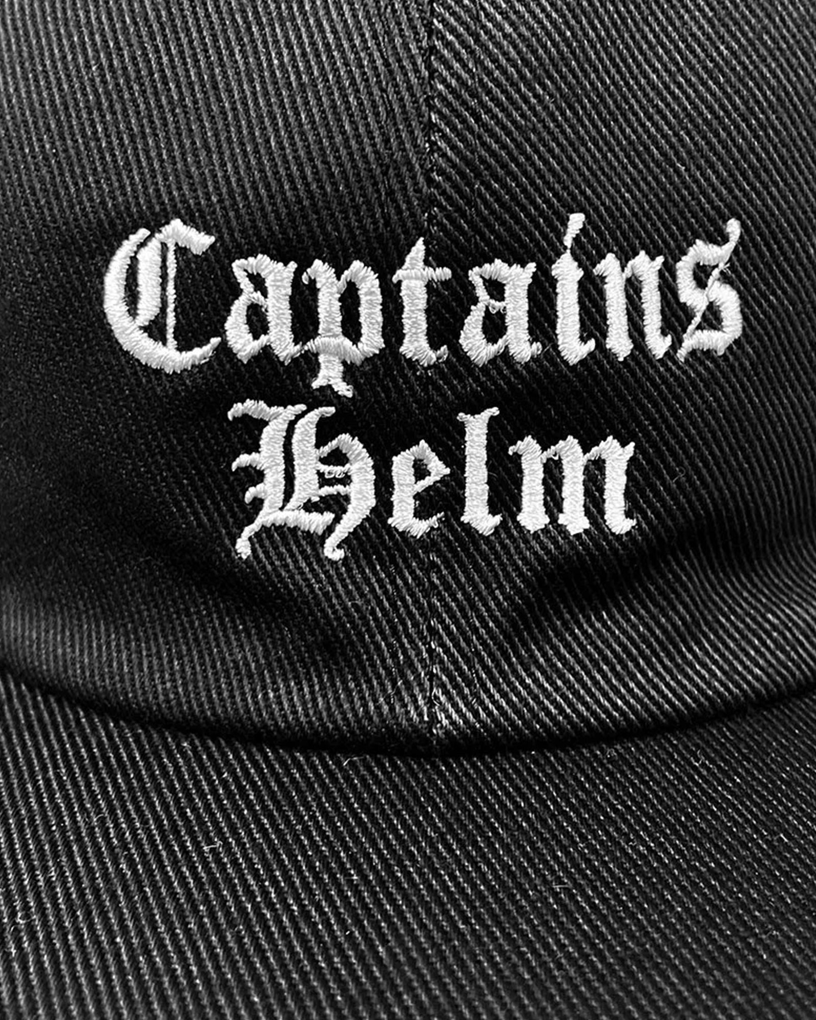 38 LOGO CAP – CAPTAINS HELM