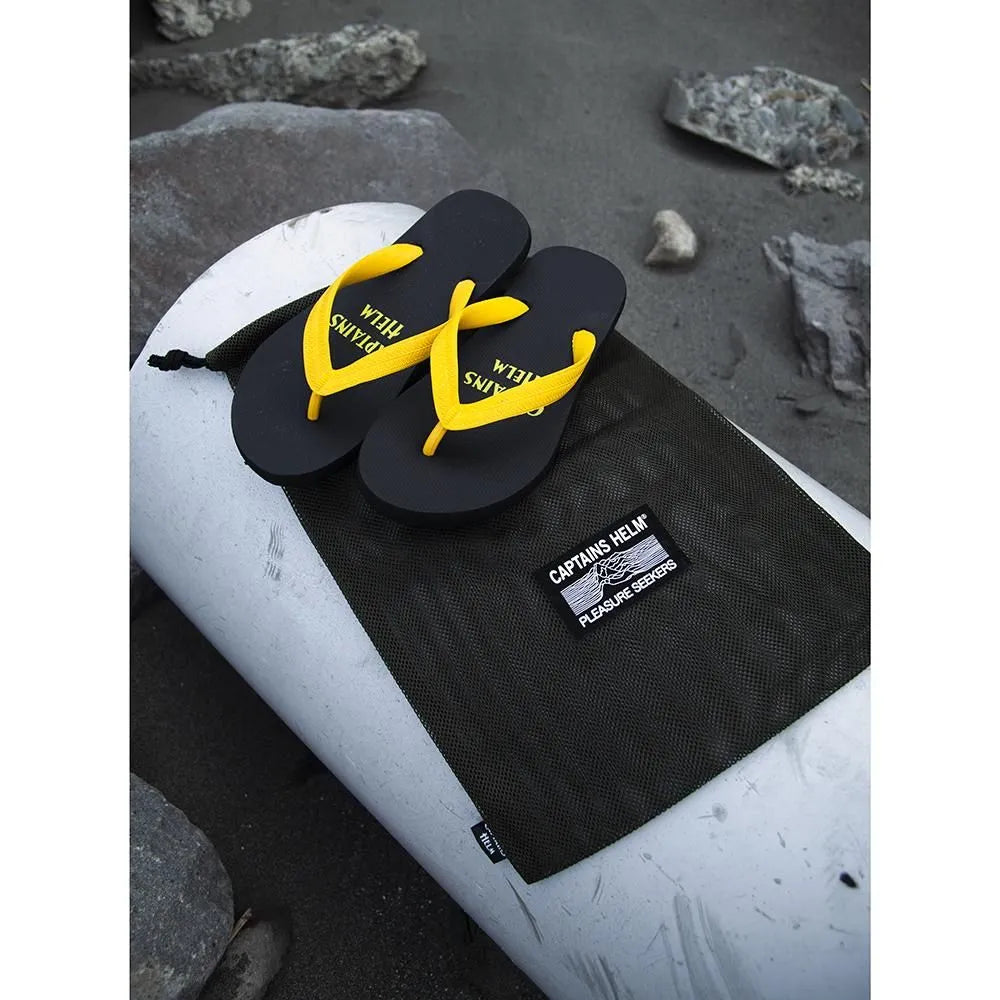 CYAARVO x CAPTAINS HELM #LOGO FLIP-FLOP with MESH BAG CYAARVO x CAPTAINS HELM #LOGO FLIP-FLOP with MESH BAG